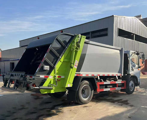 4x2 Diesel Municipal Sanitation Truck 8Cbm Trash Bins Waste Compactor Collection