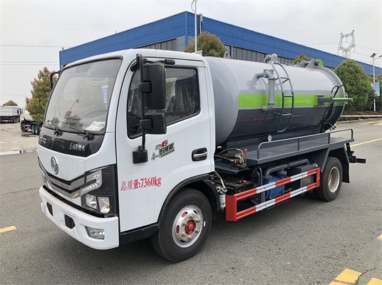 Small DONGFENG Sewage Vacuum Tanker  6MT Tank Diesel Engine 4.7 Cbm