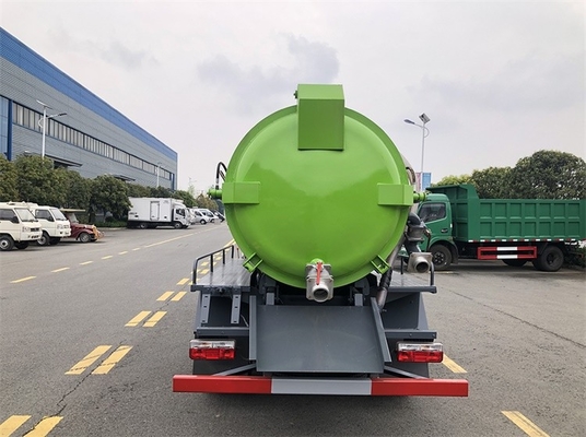 Small DONGFENG Sewage Vacuum Tanker  6MT Tank Diesel Engine 4.7 Cbm