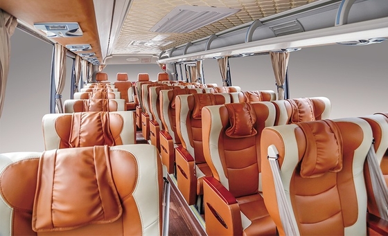 Golden Dragon Diesel Luxury Coach Bus 220 HP 8m 10 - 34 Seats Team Travel Bus